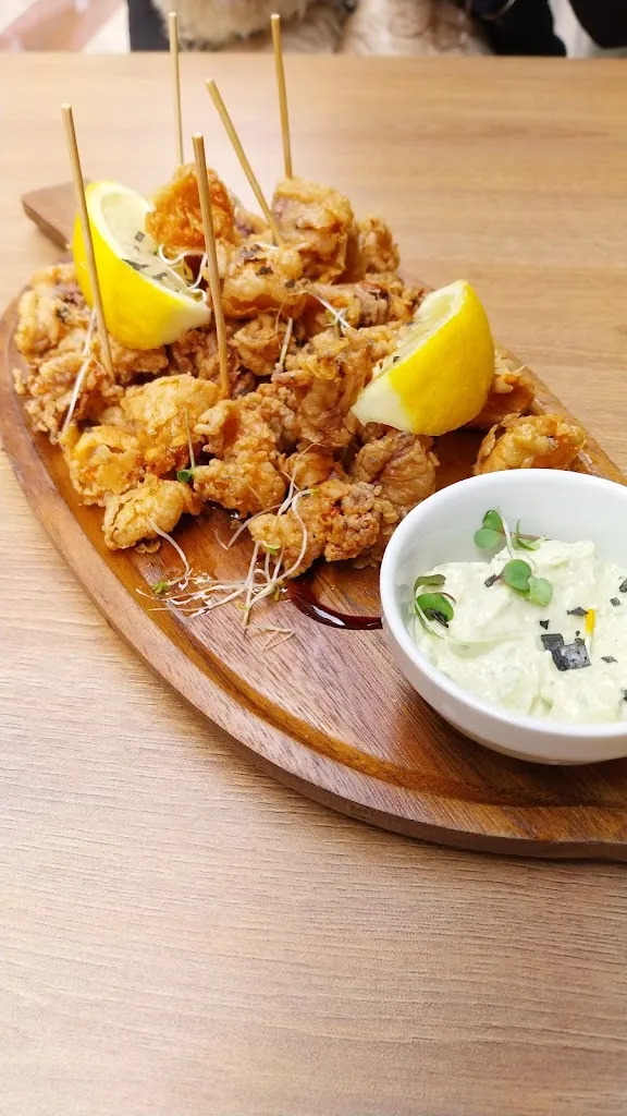 Naiara Gracia_LA BUENA VIDA_Castro-Urdiales_review