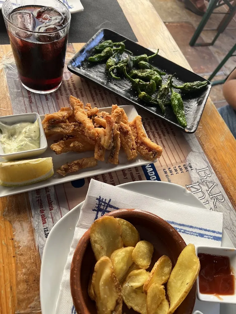 Haider Ali Tariq_Bar Muro's_Castro-Urdiales_review