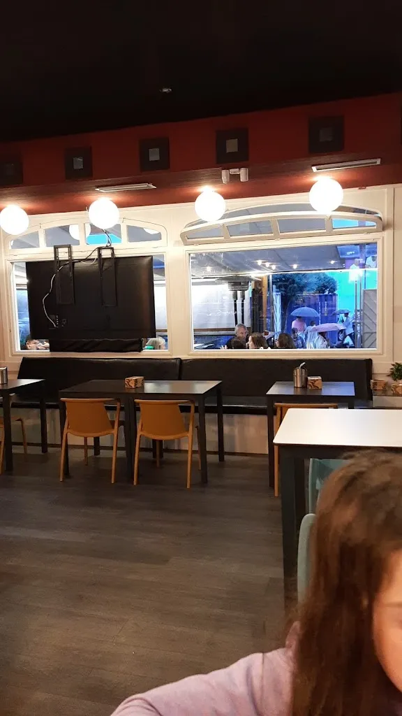 Michael Dulberg_Restaurante Pistones & bielas_Castro-Urdiales_review