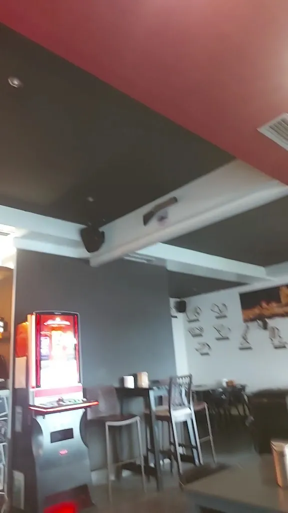 Restaurante Pistones & bielas_Castro-Urdiales_slider_image_2