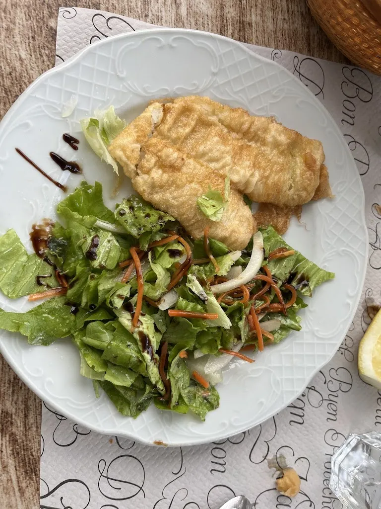 Sabir Shaikh_Café Bar Raquel_Penagos_review