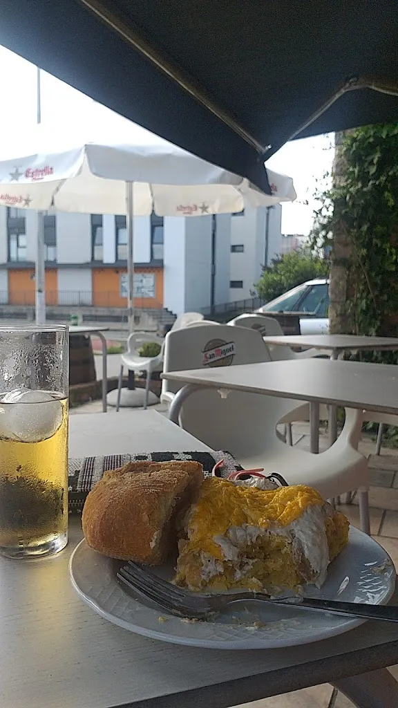 Menu_Restaurante La Báscula Mayito Sombrilla_Medio Cudeyo_immagine_8