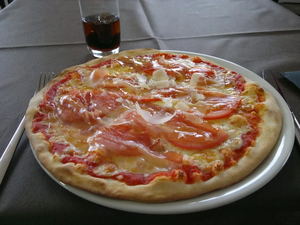 Pizzería La Befana_Medio Cudeyo_slider_image_2