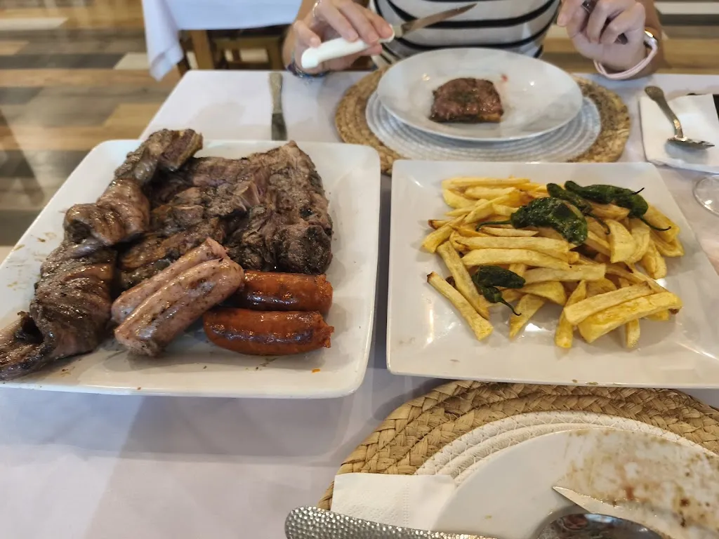 Jesús Ángel Gómez Fombellida_Restaurante Cimarron_Medio Cudeyo_review