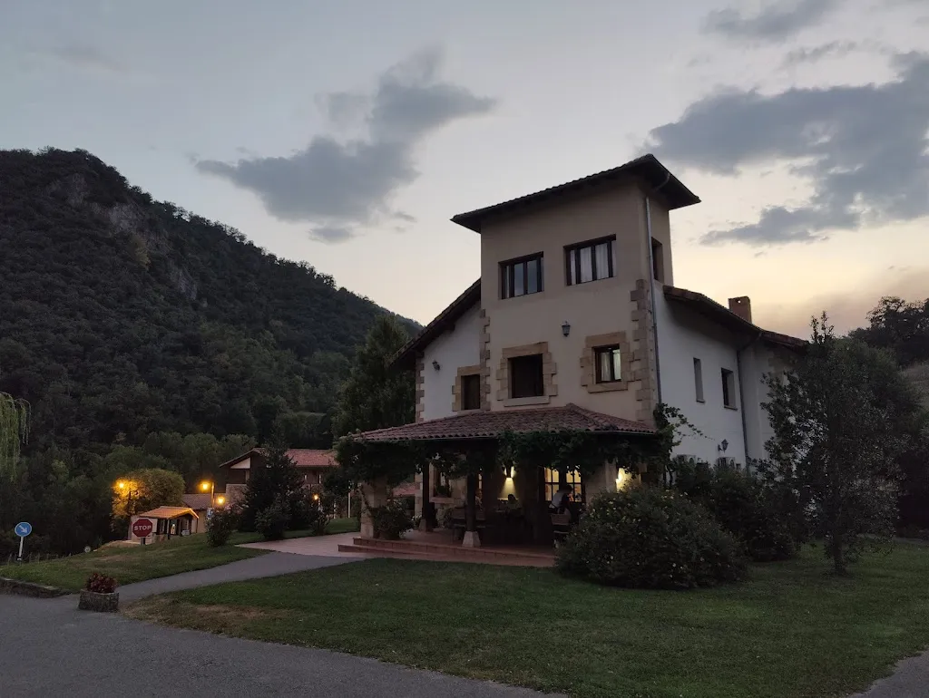 Posada El Hoyal_Pesaguero_slider_image_2