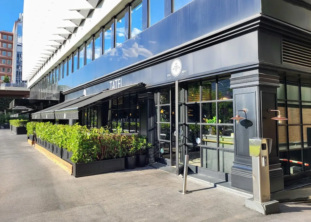 Castellana 36 38 restaurant in Polanco