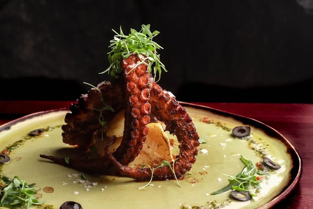 Rosa Negra_Polanco_slider_image_3