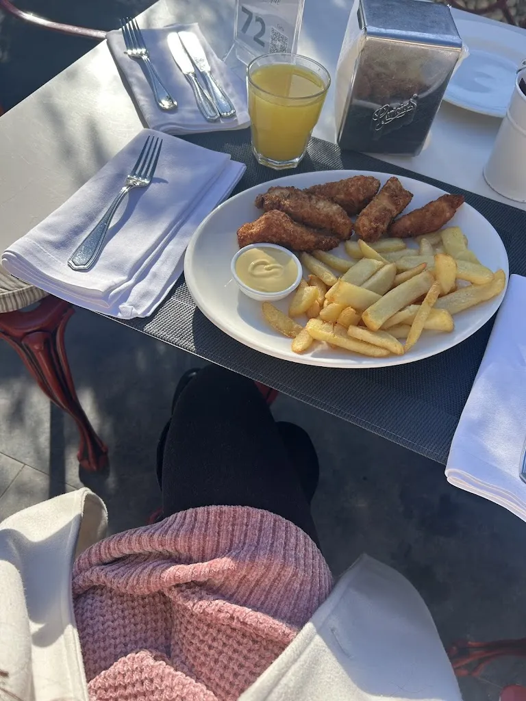 Mari Danelia_El Jardín del Balneario de Puente Viesgo_Puente Viesgo_review