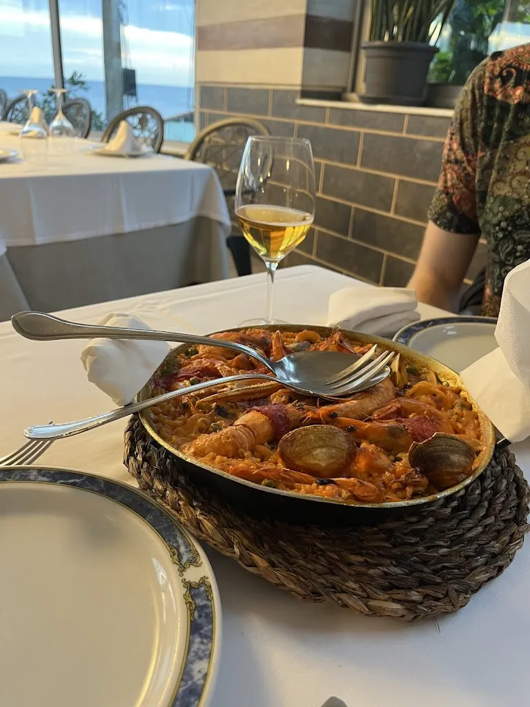 Mengqing Yu_Restaurante Las Olas_Provincia de Cantabria_review