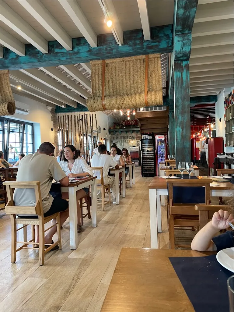 Shreef_The Bridge Tavern 