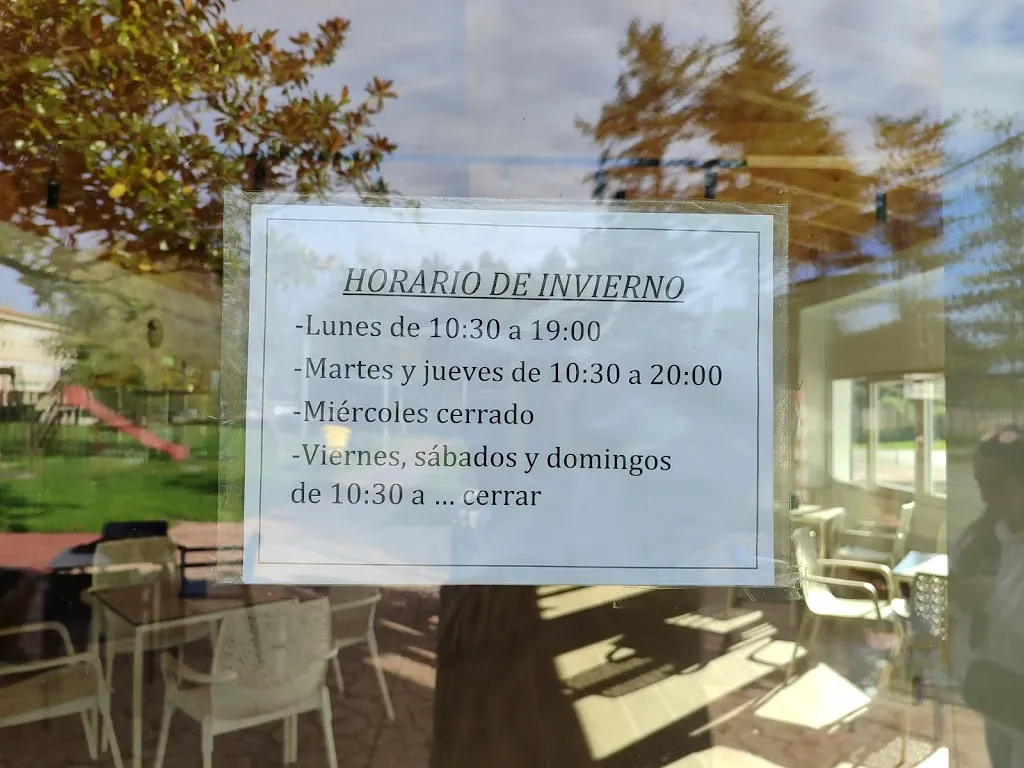 Carlos Fdez_Bar las piscinas de Hoz de Anero_Ribamontán al Monte_review