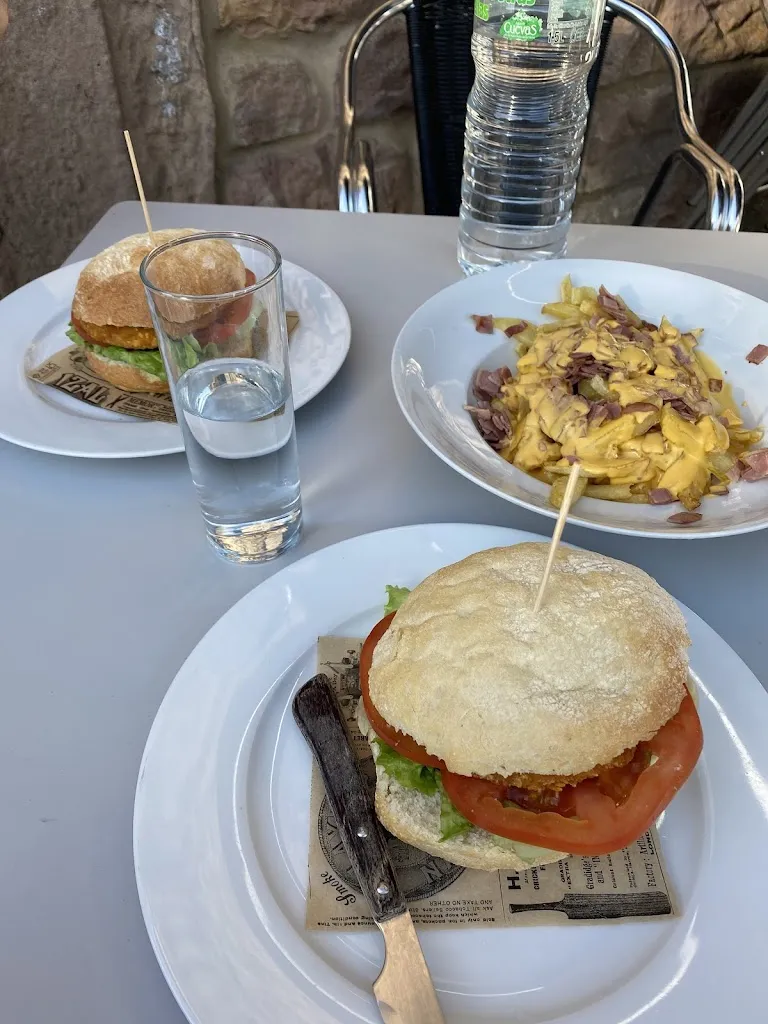 Dondebis Puentenansa restaurant in Rionansa