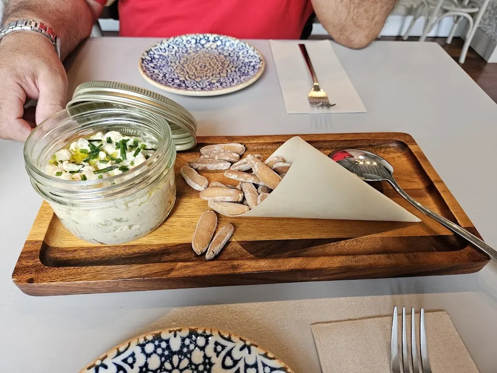 Veronica Macho_Ziba Moodfood CANTABRIA_Riotuerto_review