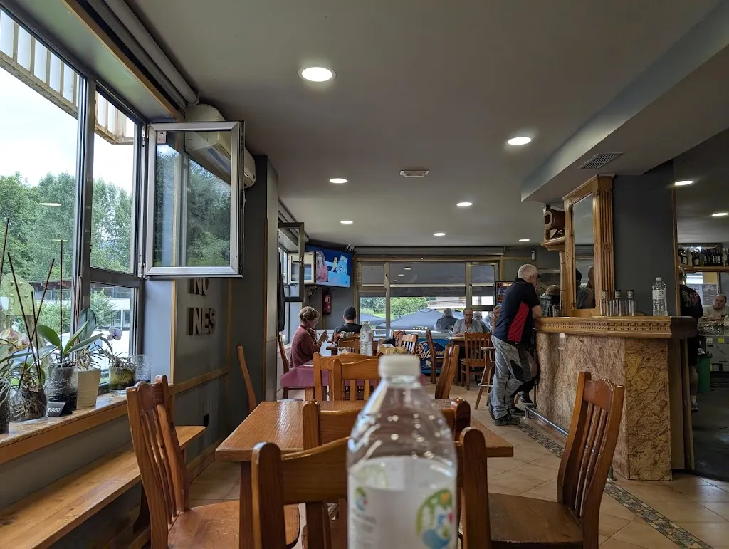 Bar Restaurante Los Cañones de La Cavada restaurant in Riotuerto