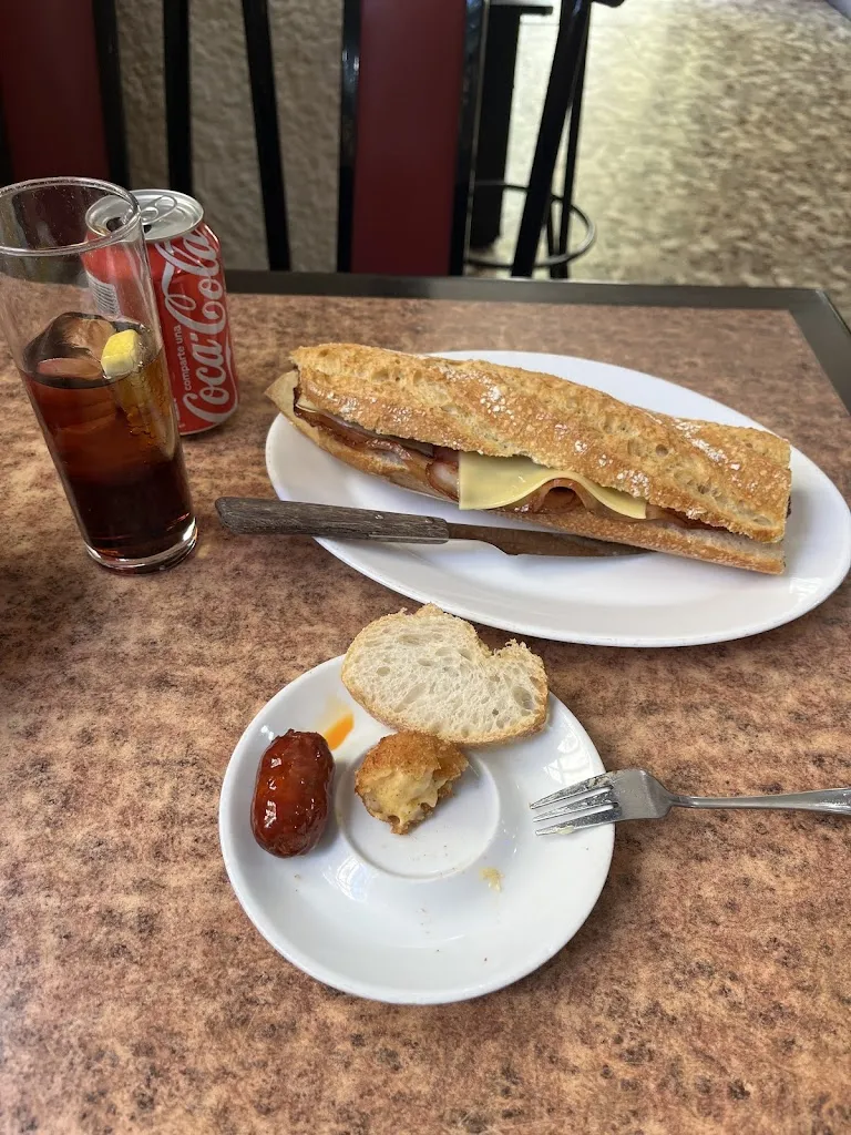 Paul Museck_Bar Laredo_Laredo_review