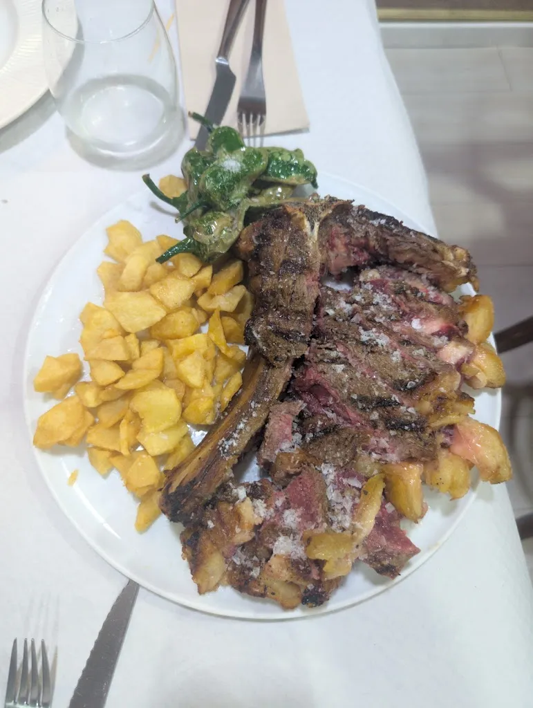 Yakeline Tobon Ramirez_Bar Restaurante El Faro_Laredo_review