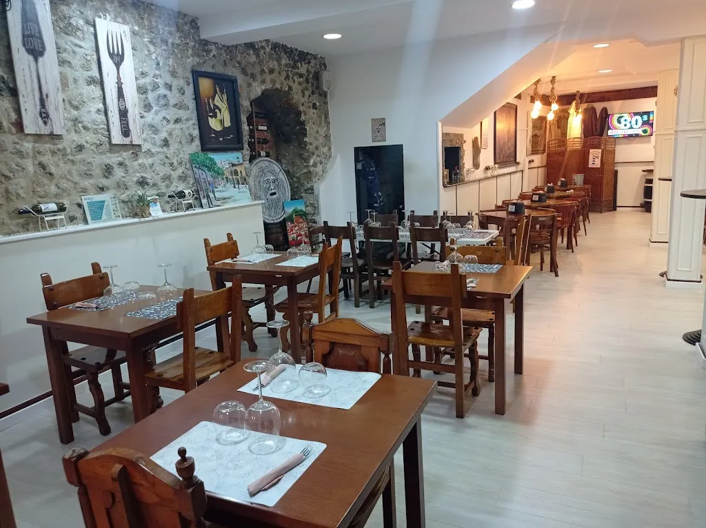 Bar Restaurante El Faro ristorante a Laredo