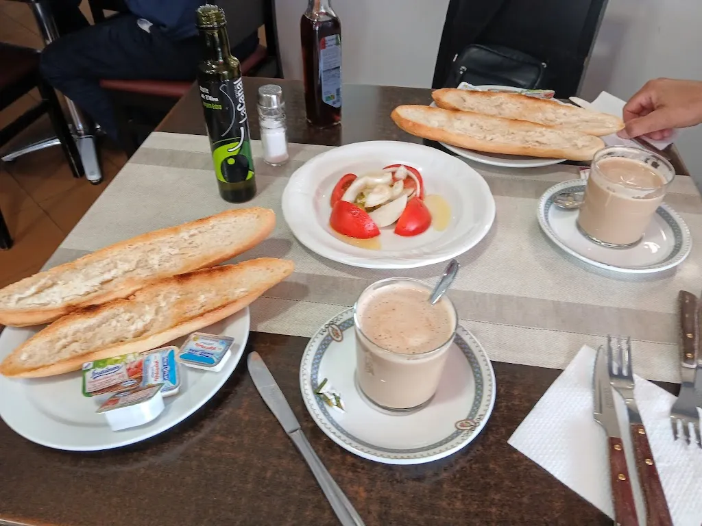 Georges Desplaces_Restaurante Entreamigos Caudete_Caudete_review