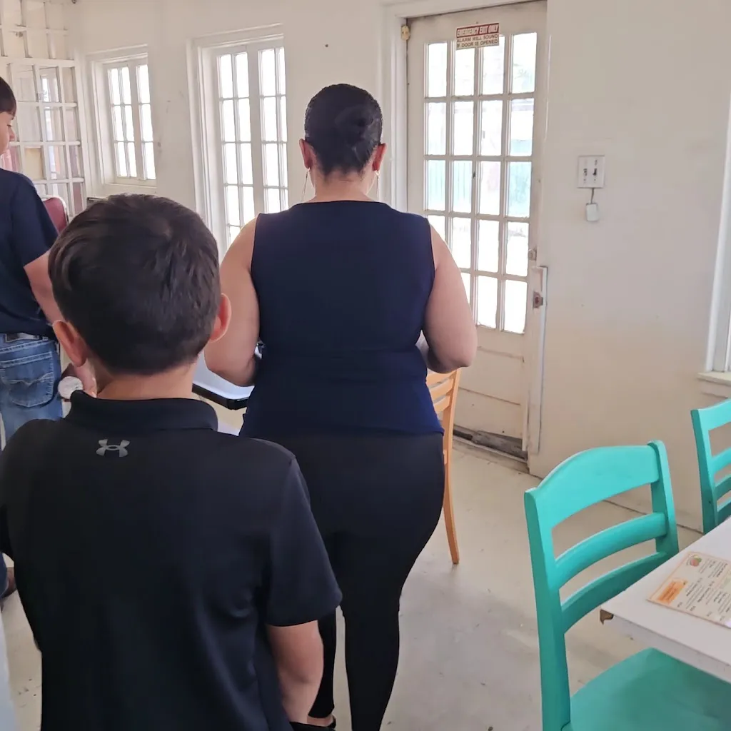 Clementine's Kitchen restaurant in Laredo