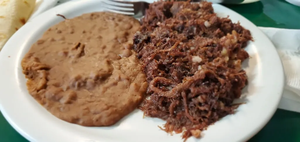 Menu_Safari Restaurant_Laredo_image_5