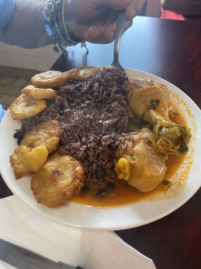 Restaurant Cubano_Laredo_slider_image_3