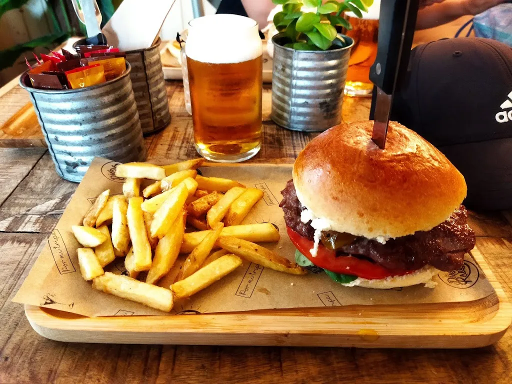 Menu_Bar Los Días Raros_Laredo_image_6