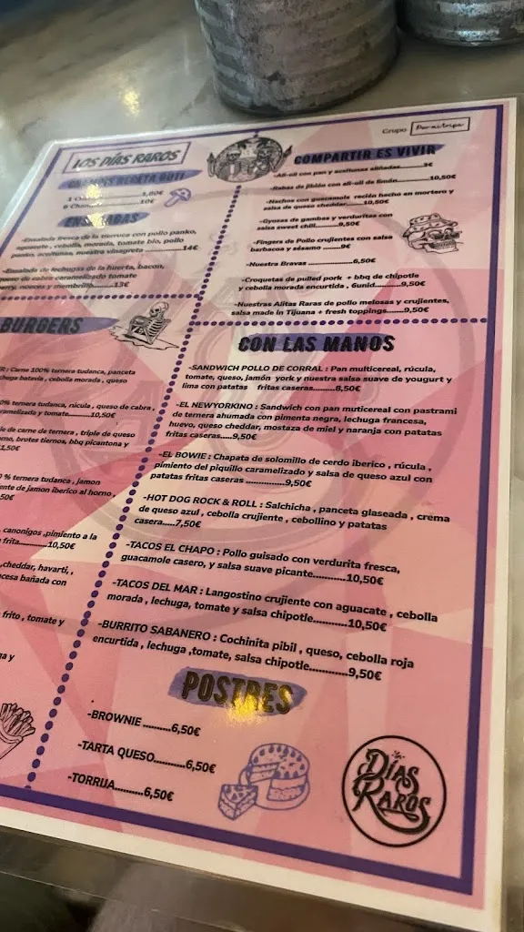 Chuck Hodge_Bar Los Días Raros_Laredo_review