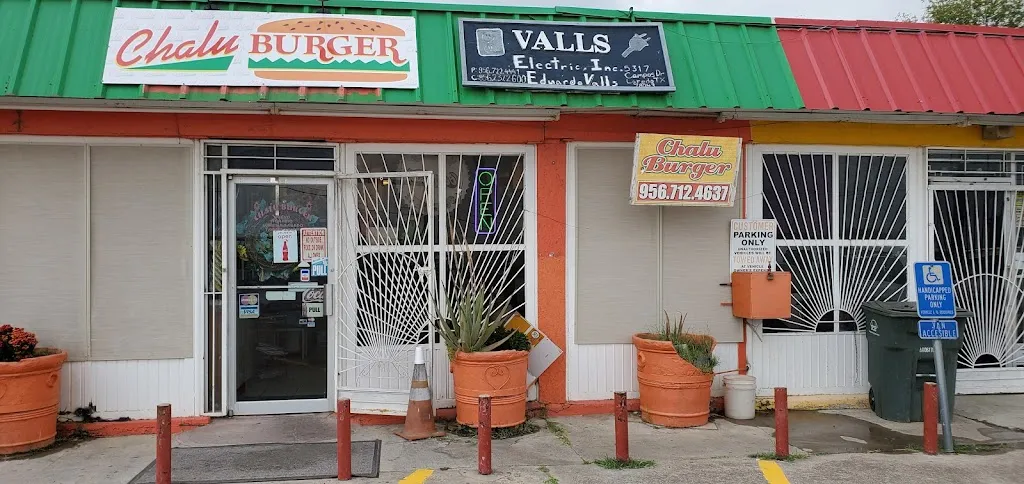 Chalu Burger restaurant in Laredo