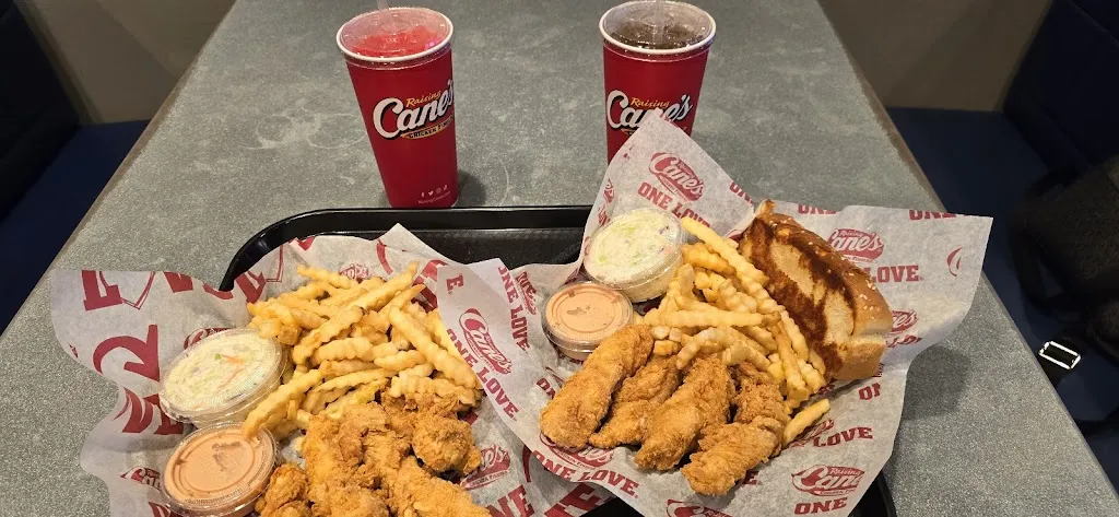 Menu_Raising Cane's Chicken Fingers_Laredo_image_5