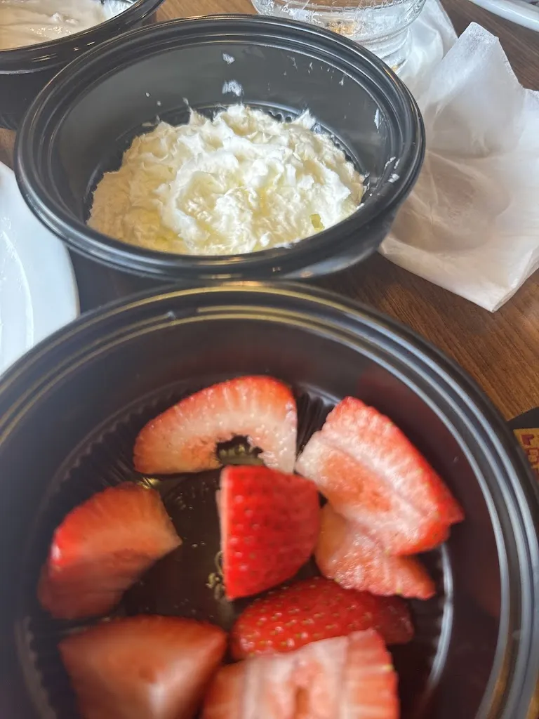 Ev Ruiz_Denny's Restaurant_Laredo_review
