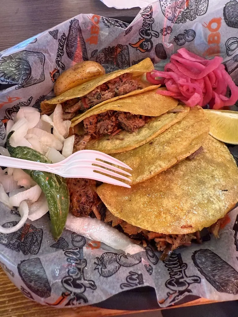 Daniel Hinojosa_Gorilla Smoke and Grill _Laredo_review