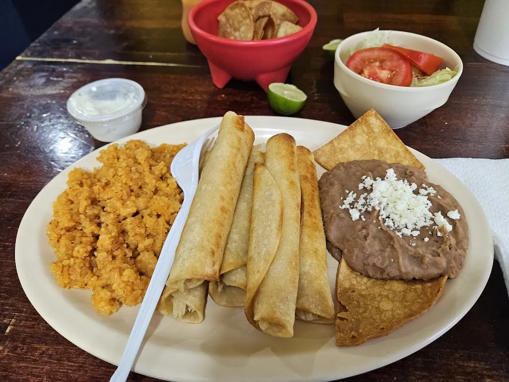 Ruben Harrison Jr_Mi Buen Zason_Laredo_recensione