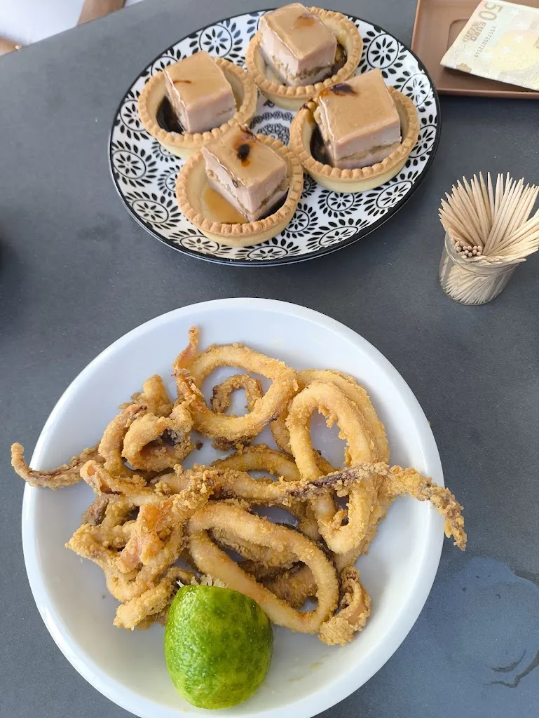 FRANCISCO J._Chispa y Leña_Laredo_review