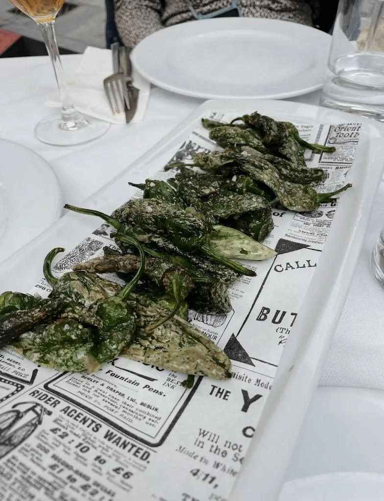 Insider Tip_Bar El Túnel_Laredo_review