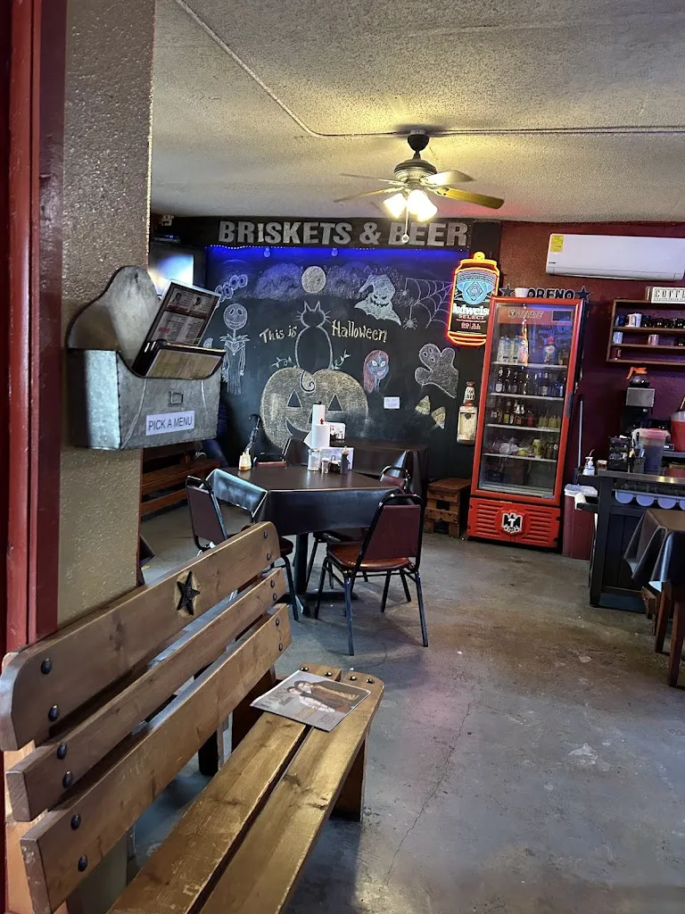 Briskets & Beer Smokehouse_Laredo_slider_image_3