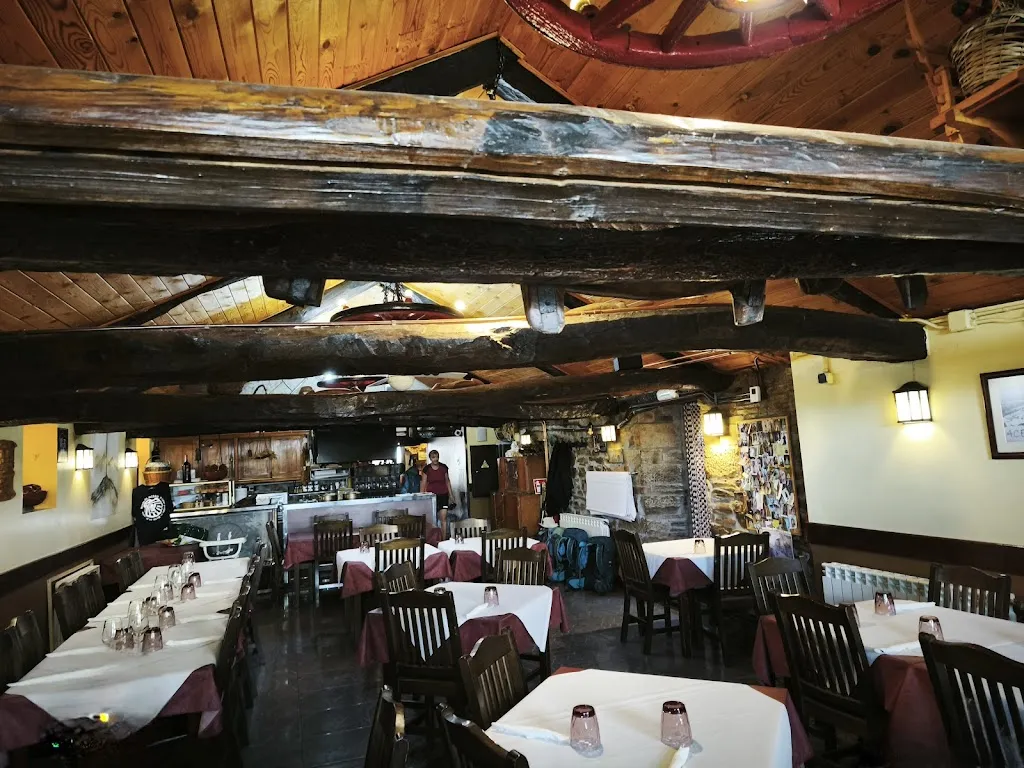 Alfonso Mendaña villacorta_El Acebo De San Miguel_San Miguel de Aguayo_review