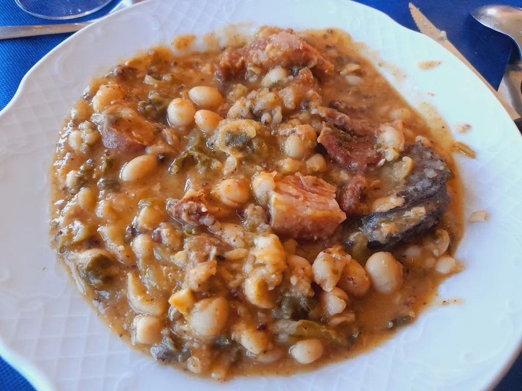 Iván_Restaurante Roberto_San Pedro del Romeral_recensione