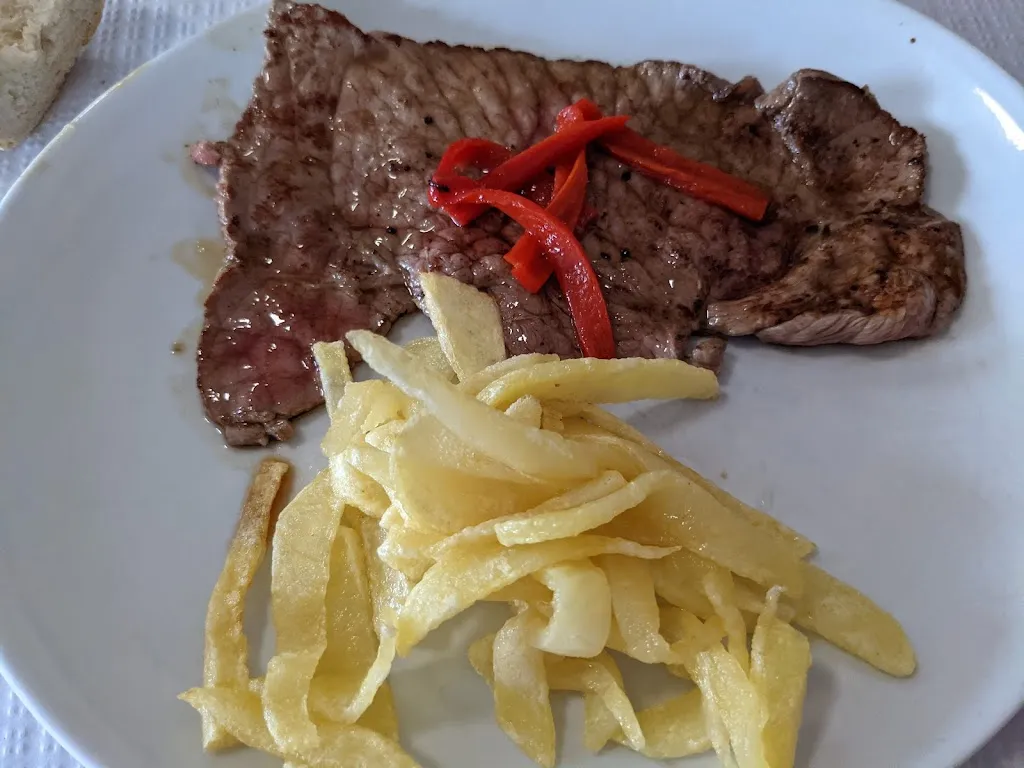 Adrián Cambón_Restaurante Gutiérrez Ugarte_San Pedro del Romeral_review