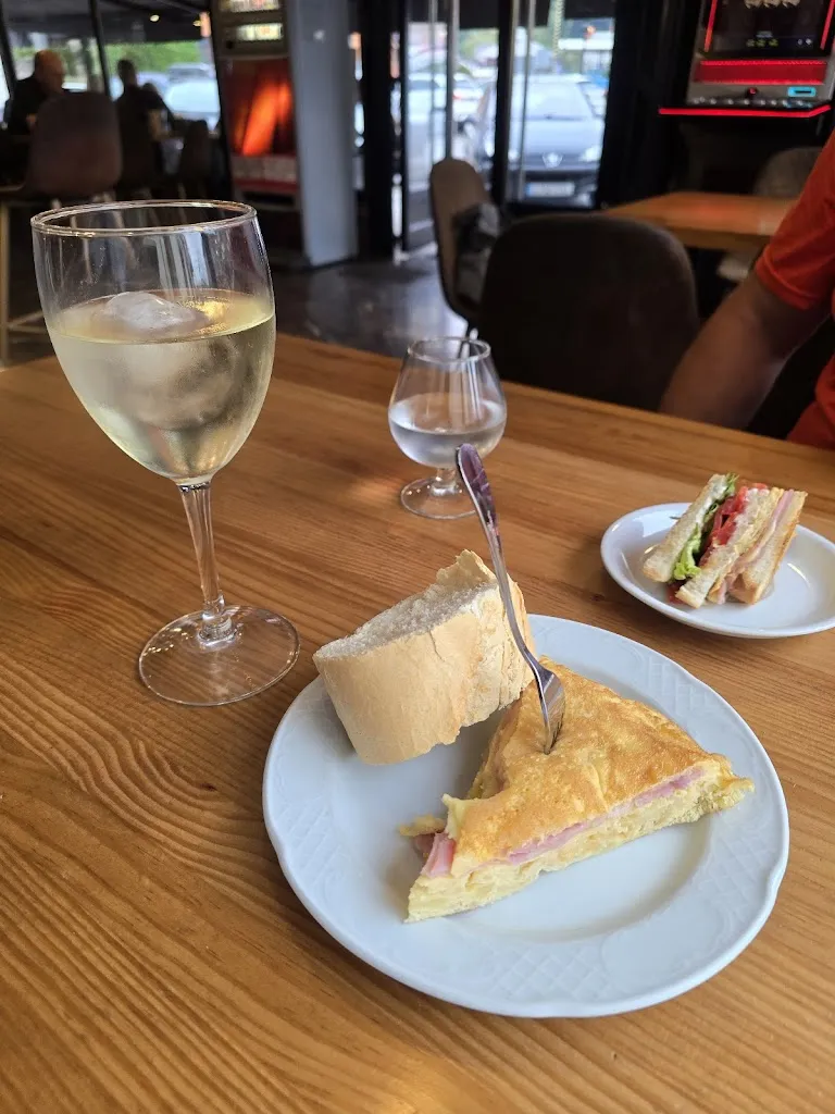 Andy M_La Cantina_Piélagos_recensione