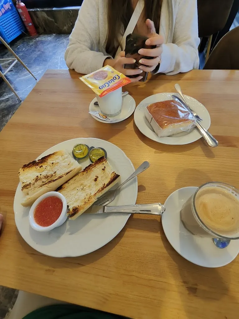 Alex Renedo_La Cantina_Piélagos_recensione