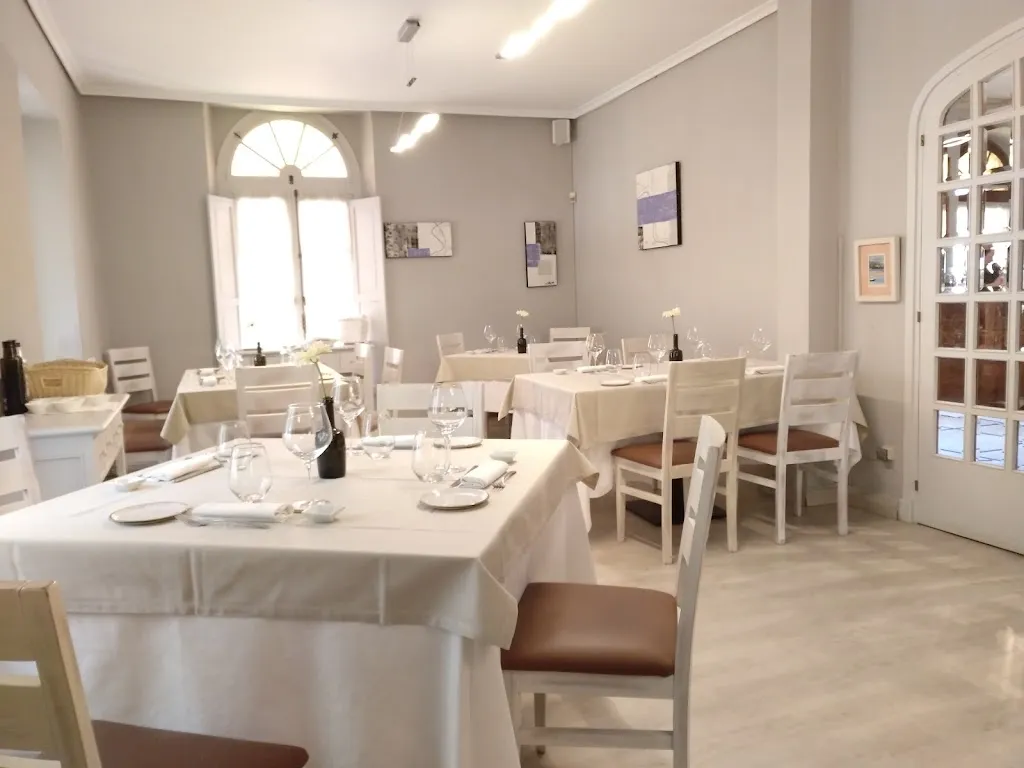 El Hostal del Pericote restaurant in Piélagos