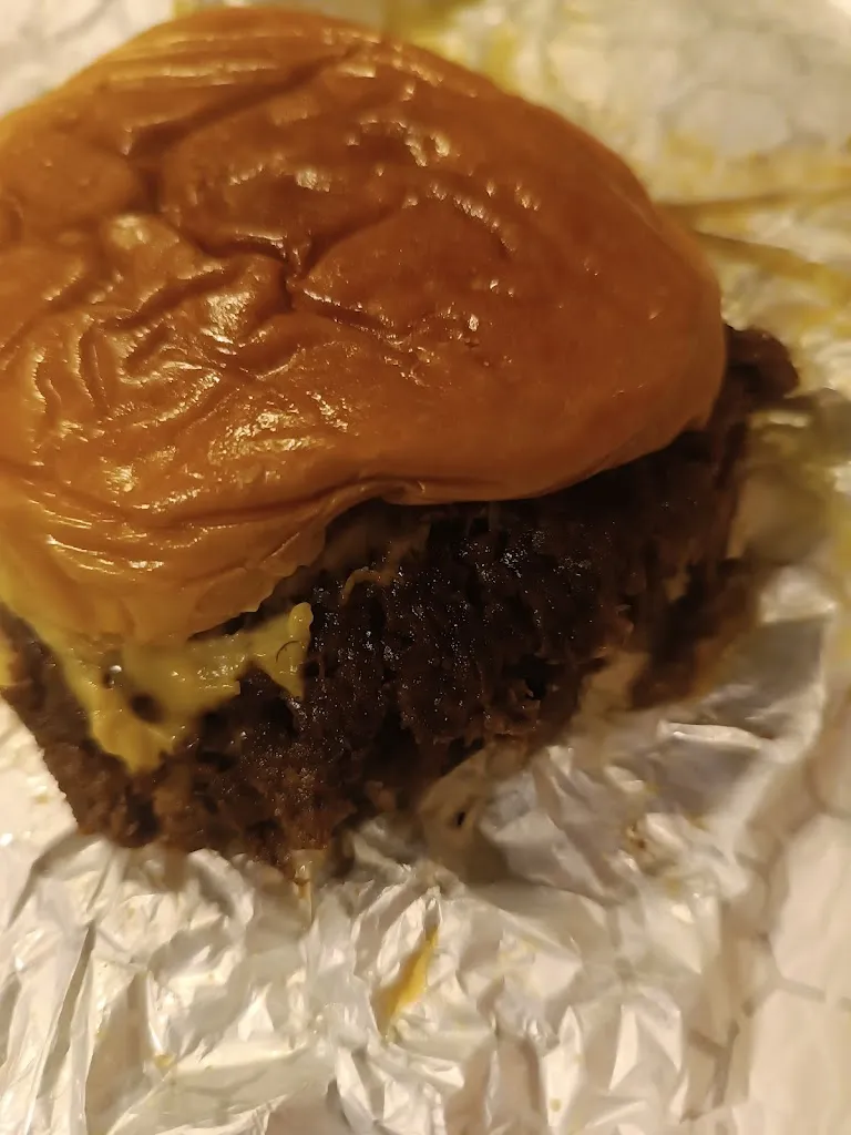 Laura Requena_BUENABURGER_Piélagos_recensione