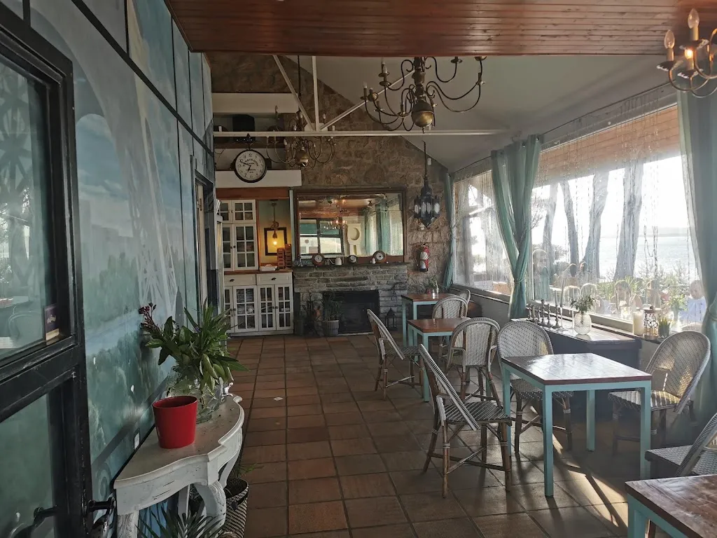 Restaurante Avrile_Piélagos_slider_image_1