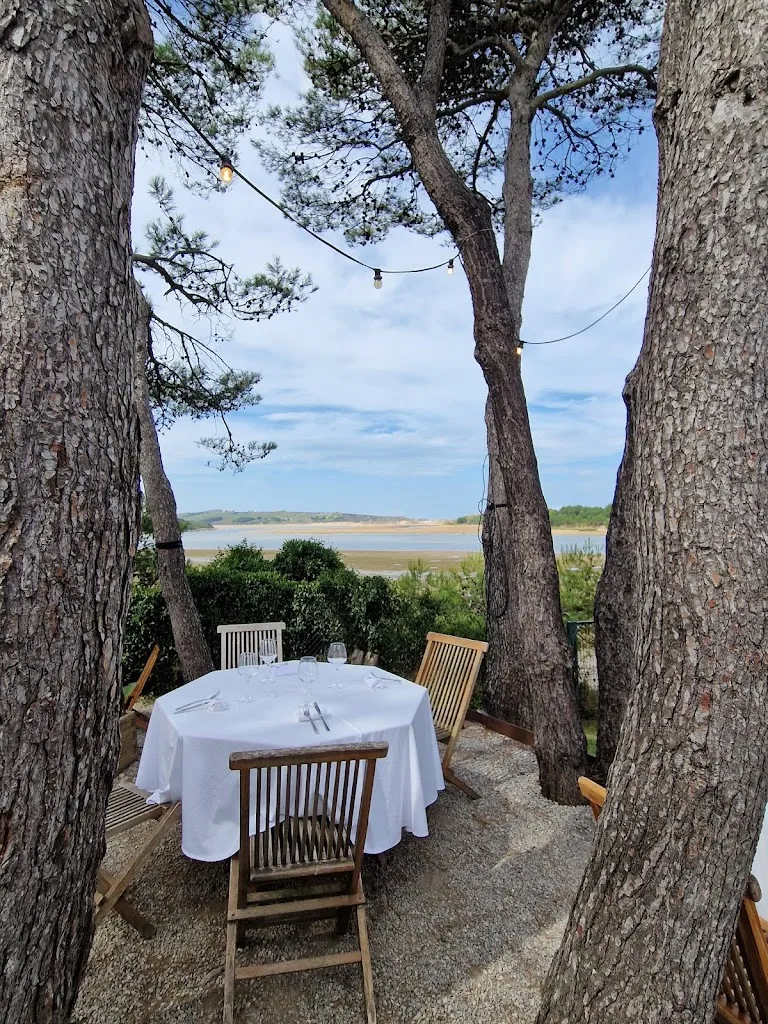 Restaurante Avrile_Piélagos_slider_image_3