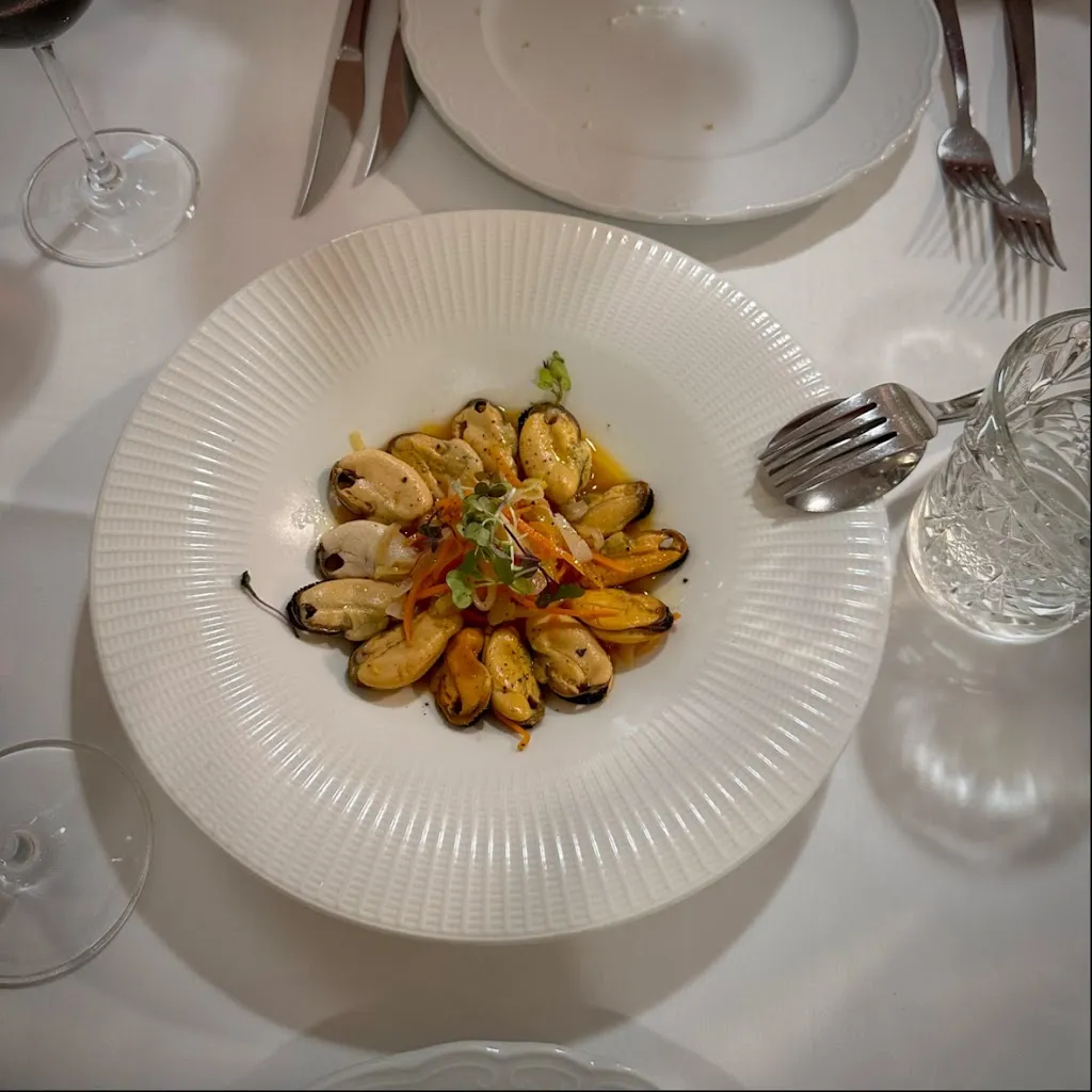 RJ K_Palacio de Arce_Piélagos_review