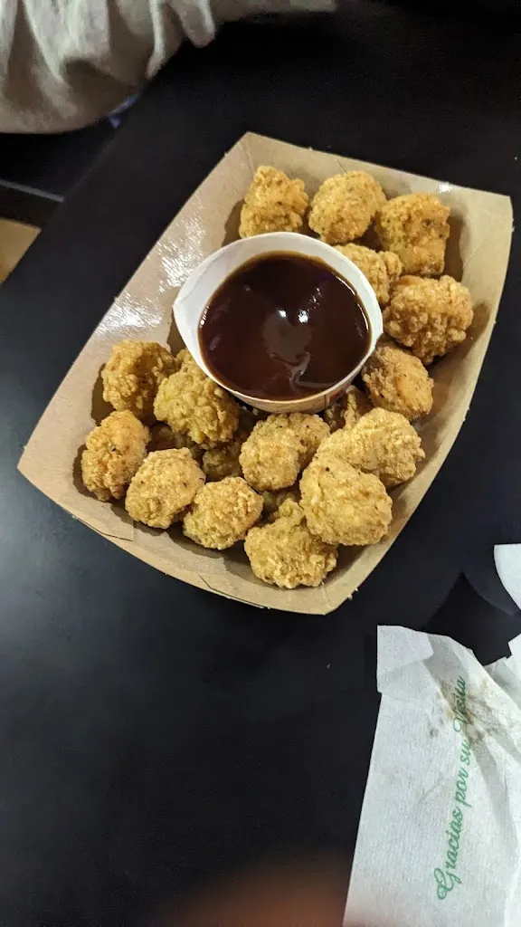 The Tavern American Burger_San Miguel de Meruelo_slider_image_3