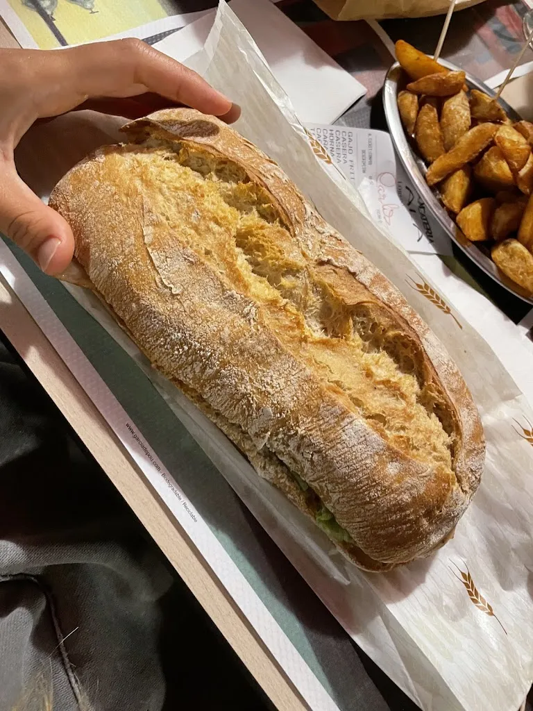 viv coombe_Bocateria MALA_Ribamontán al Mar_review