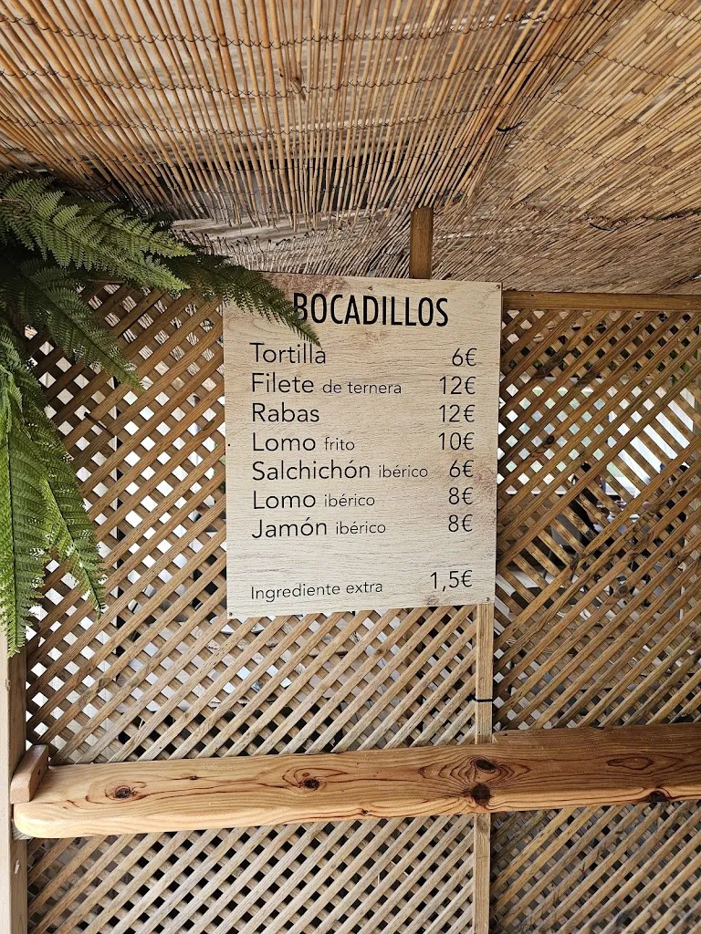 Menu_Chiringuito El Puntal Tricio_Ribamontán al Mar_image_2