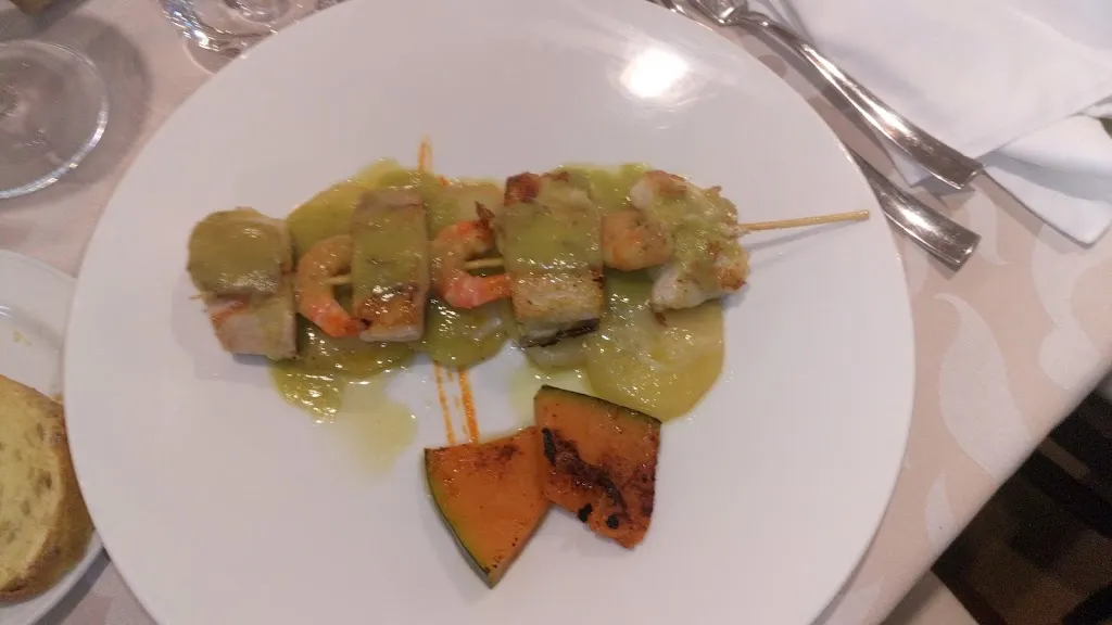 Manuel López Frías_Restaurante La Granja_Santa María de Cayón_review