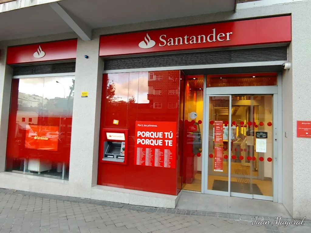 Banco Santander - Smart Red_Santander_slider_image_2